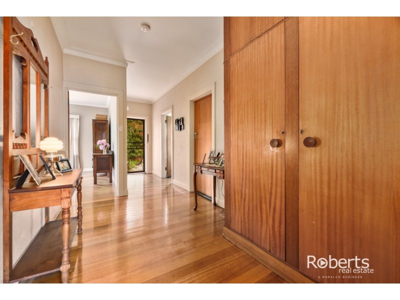 46 Meander Valley Road, Deloraine TAS 7304