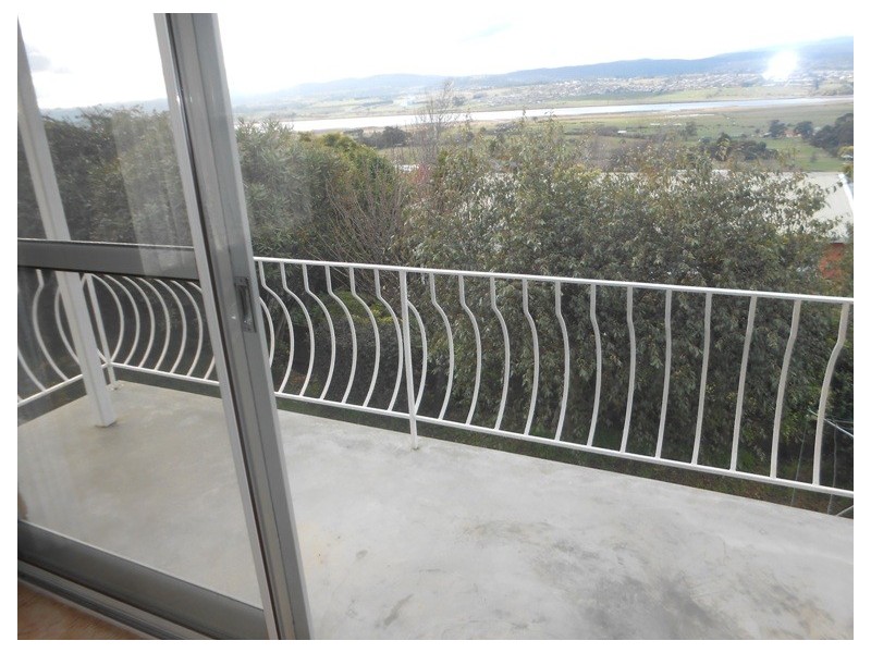 93b Dion Crescent, Riverside TAS 7250