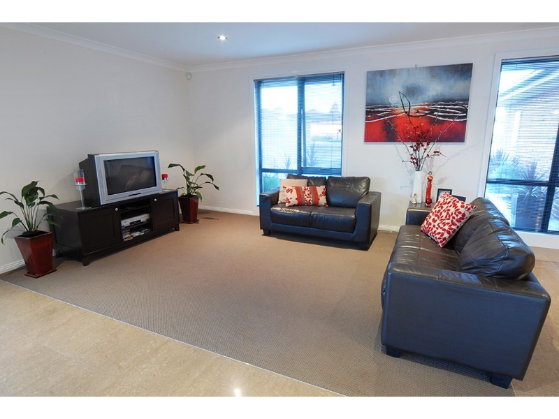 1 Grange Court, Newnham TAS 7248