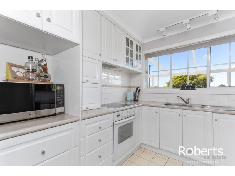 24 Ashleigh Avenue, West Launceston TAS 7250