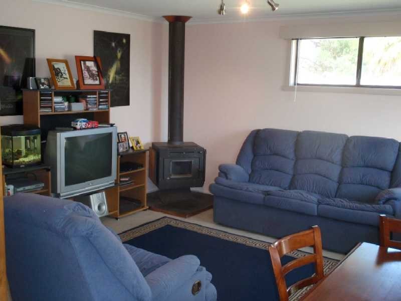 Unit 2/11  Drysdale Court, Newnham TAS 7248