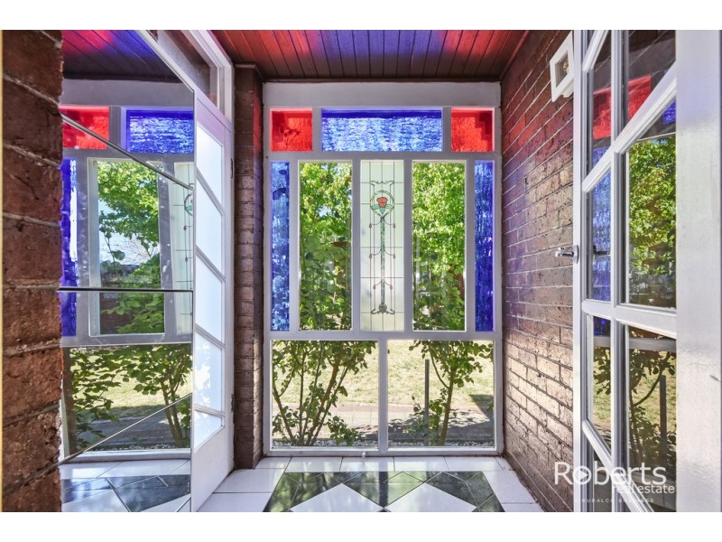 23 George Town Road, Newnham TAS 7248