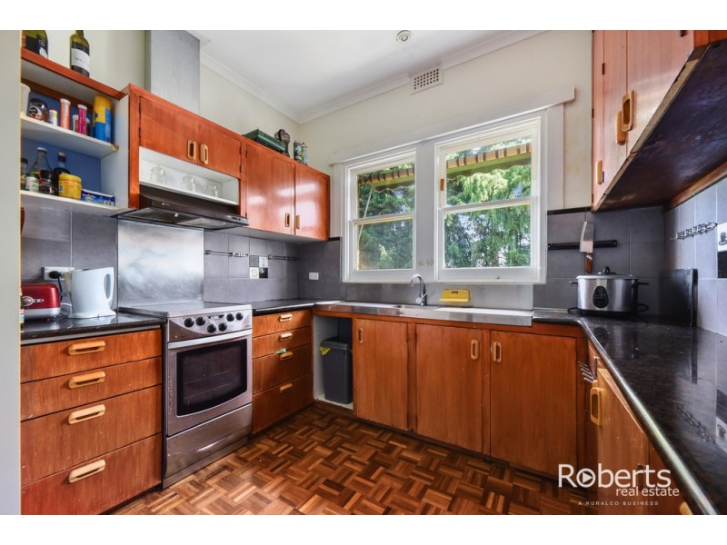 23 George Town Road, Newnham TAS 7248