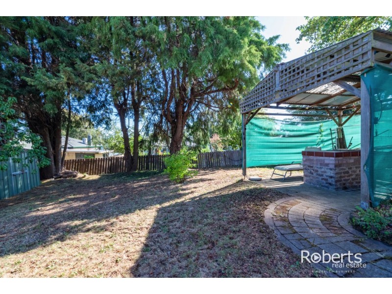 23 George Town Road, Newnham TAS 7248