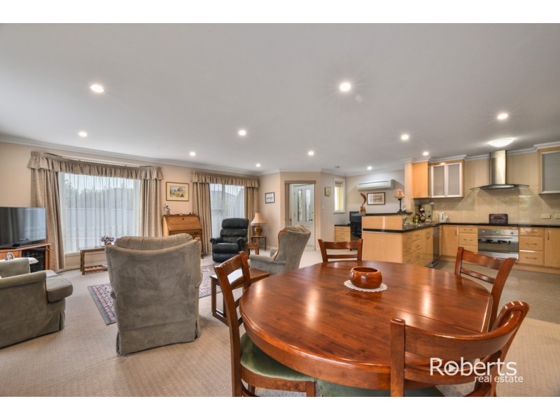 2/3 Bronte Court, Riverside TAS 7250