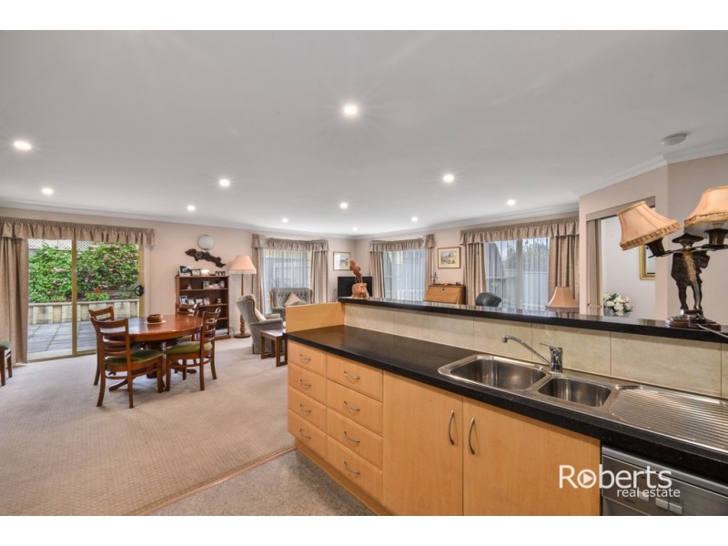 2/3 Bronte Court, Riverside TAS 7250