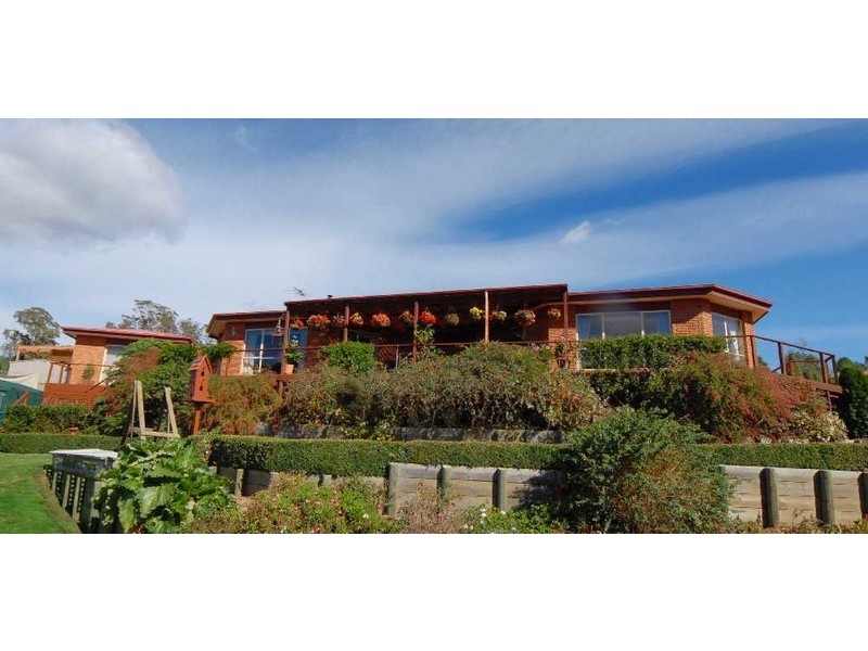 1 Pleasant Hills Drive, Grindelwald TAS 7277