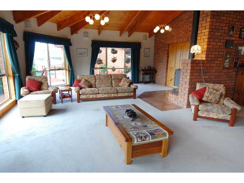 1 Pleasant Hills Drive, Grindelwald TAS 7277