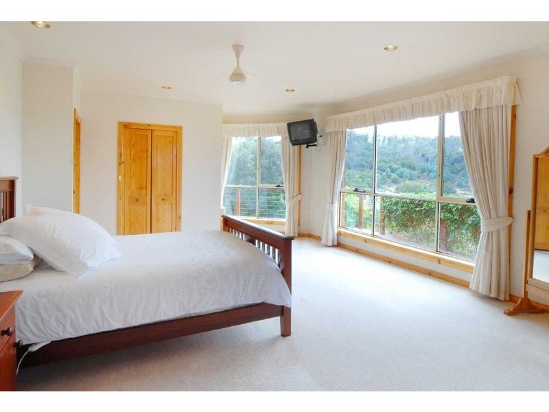 1 Pleasant Hills Drive, Grindelwald TAS 7277