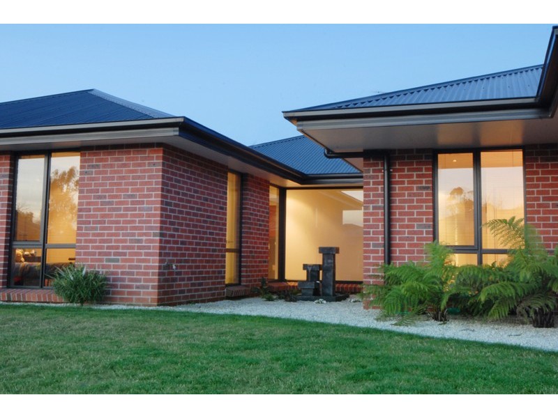 1 Grange Court, Newnham TAS 7248