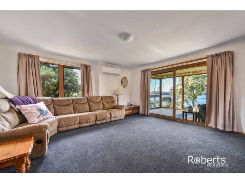 82 Sunset Boulevard, Clarence Point TAS 7270