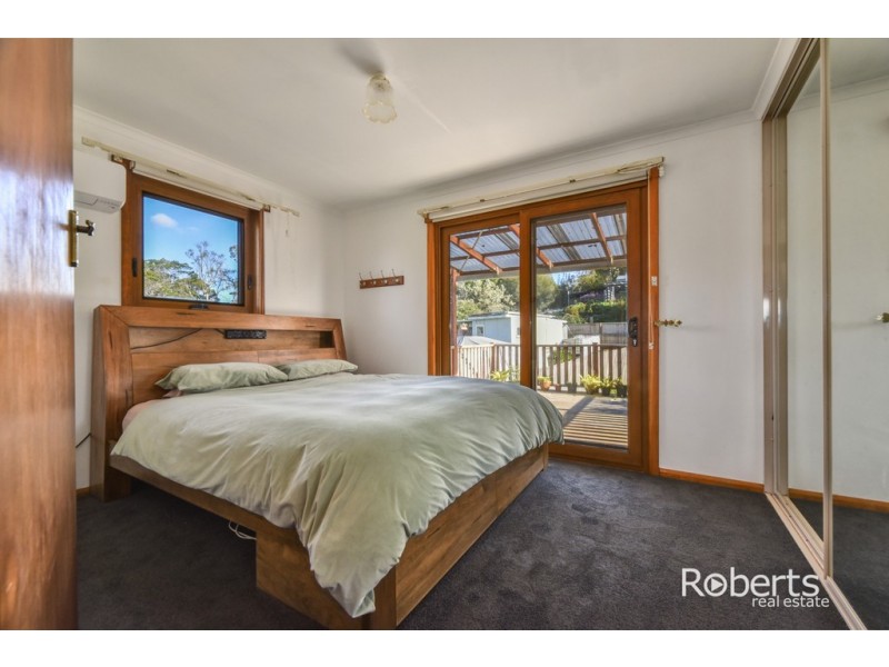 82 Sunset Boulevard, Clarence Point TAS 7270