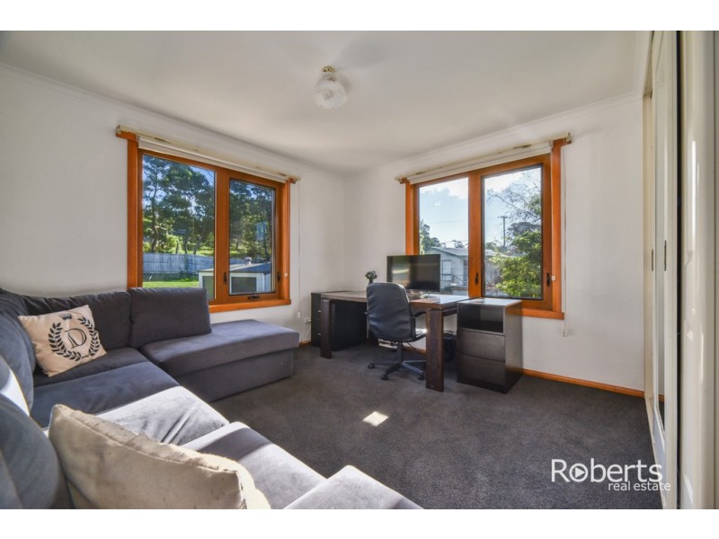 82 Sunset Boulevard, Clarence Point TAS 7270