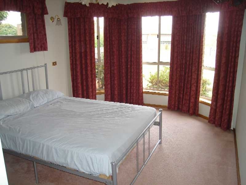 6 Picasso Place, Newnham TAS 7248