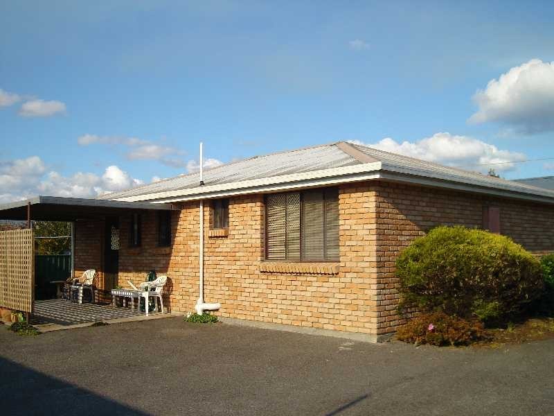 2/22 Haig Street, Mowbray TAS 7248