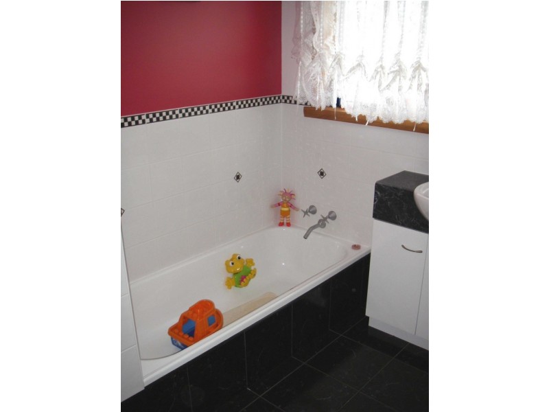 2 Miami Place, Youngtown TAS 7249