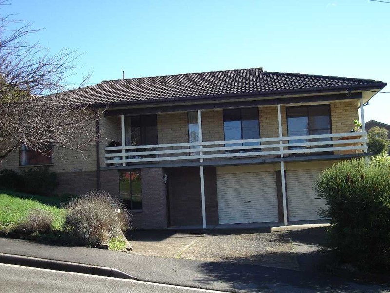2 Whitford Grove, Trevallyn TAS 7250