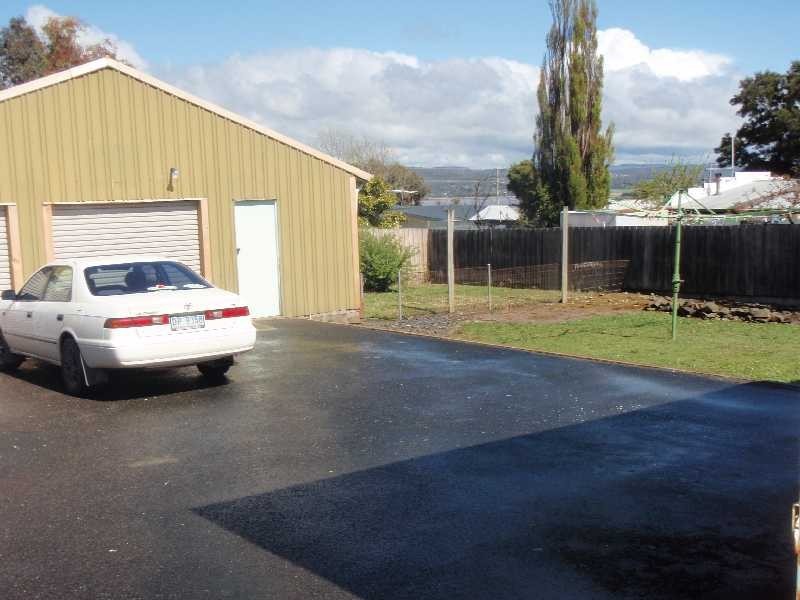 9 Sebastian Court, Newnham TAS 7248