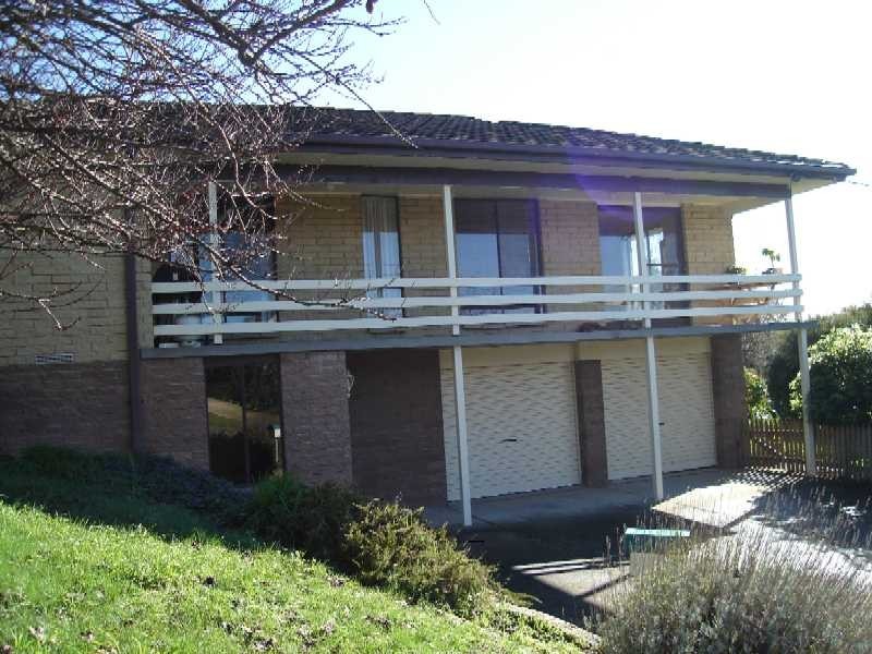 2 Whitford Grove, Trevallyn TAS 7250