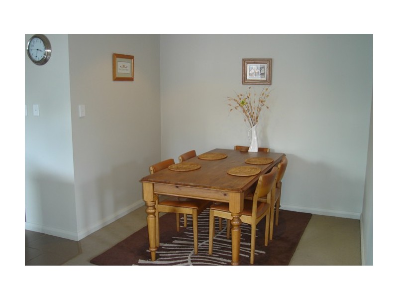 2/38 Bethune Place, Newnham TAS 7248