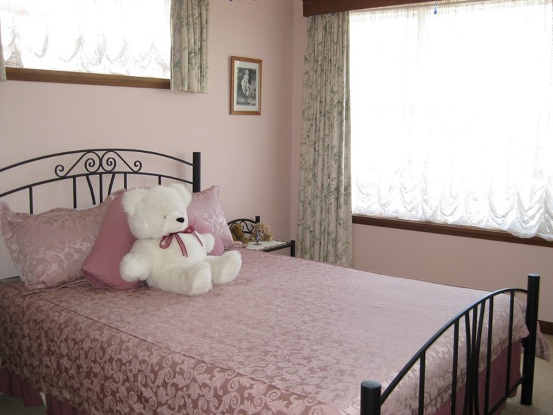 28 Julie Crescent, Newnham TAS 7248