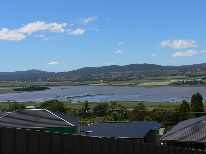 Unit 4  5-7  Hamish Court, Riverside TAS 7250