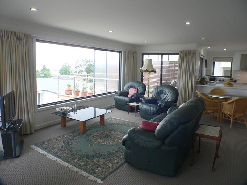 Unit 4  5-7  Hamish Court, Riverside TAS 7250