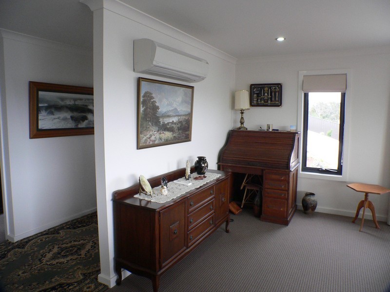Unit 4  5-7  Hamish Court, Riverside TAS 7250