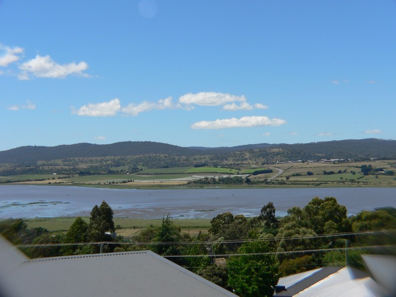 Unit 4  5-7  Hamish Court, Riverside TAS 7250