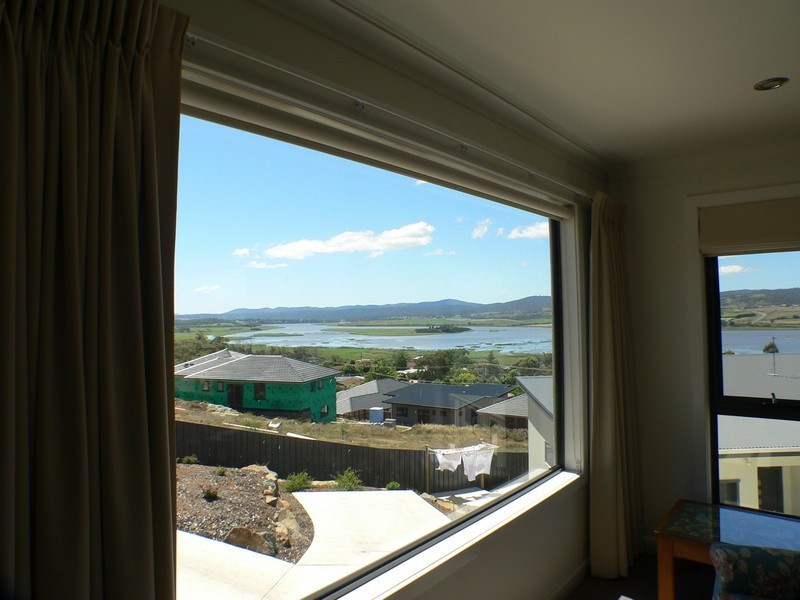 Unit 4  5-7  Hamish Court, Riverside TAS 7250