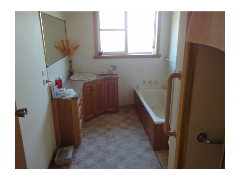 2  Hymath Place, Norwood TAS 7250