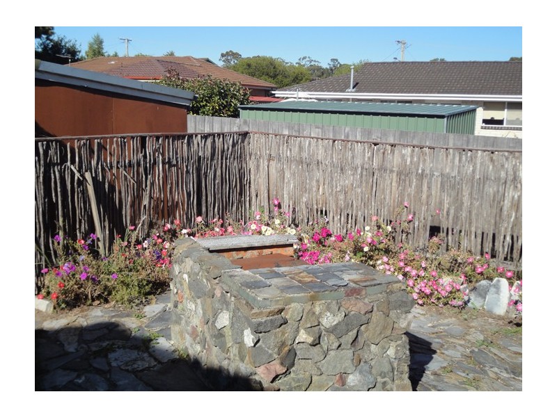2  Hymath Place, Norwood TAS 7250