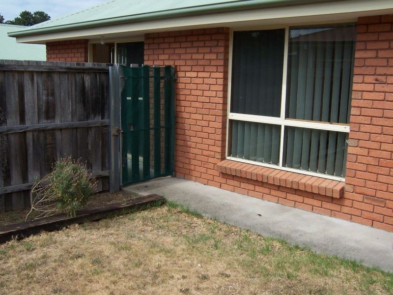 2/39 Parklands Parade, Newnham TAS 7248