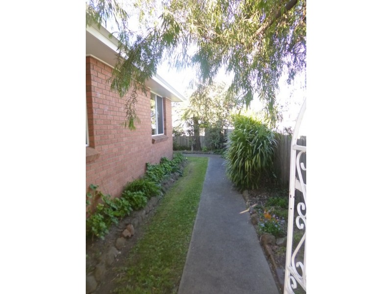 2/147 Peel Street, Summerhill TAS 7250