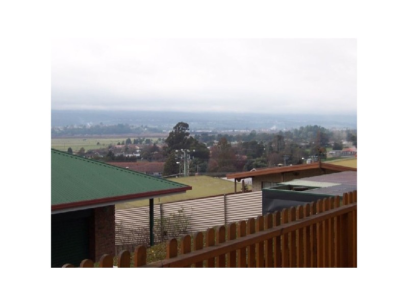 2/2 Andrea Place, Riverside TAS 7250