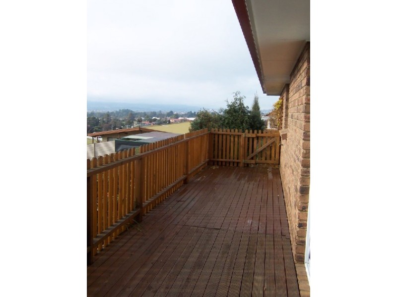 2/2 Andrea Place, Riverside TAS 7250