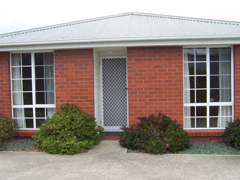 2/72 Alanvale Road, Newnham TAS 7248