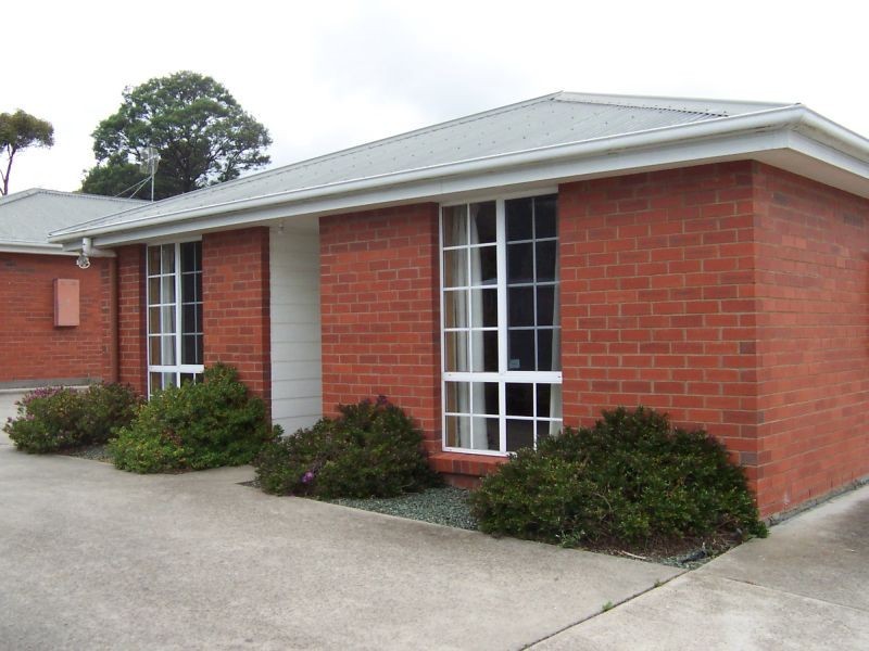 2/72 Alanvale Road, Newnham TAS 7248