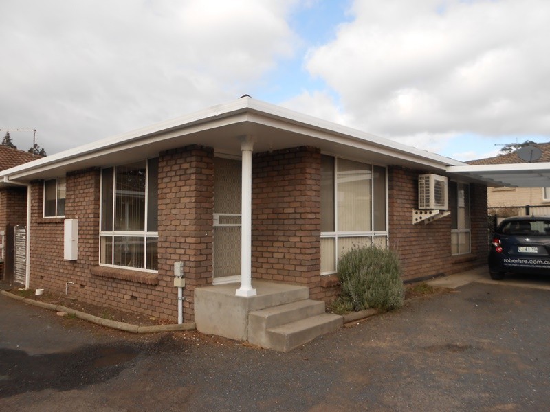 2/31 Campbell Street, Newstead TAS 7250