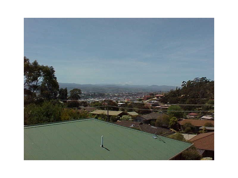 1 Grenadier Court, Trevallyn TAS 7250