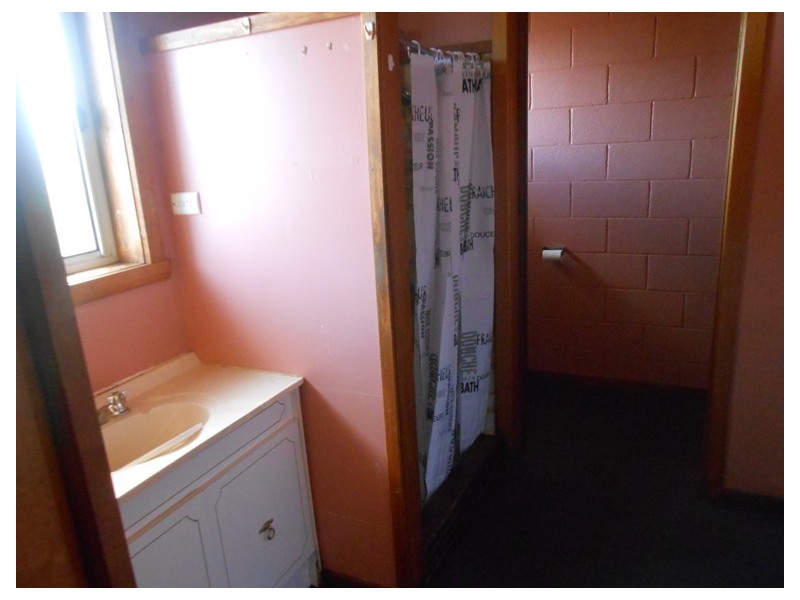 2/14-16 Parklands Parade, Newnham TAS 7248