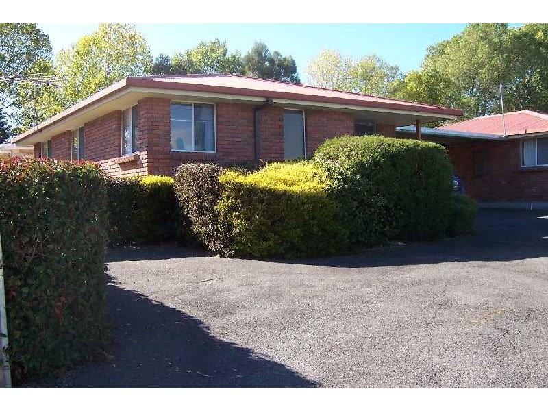 1/6 Patricia Place, Newnham TAS 7248