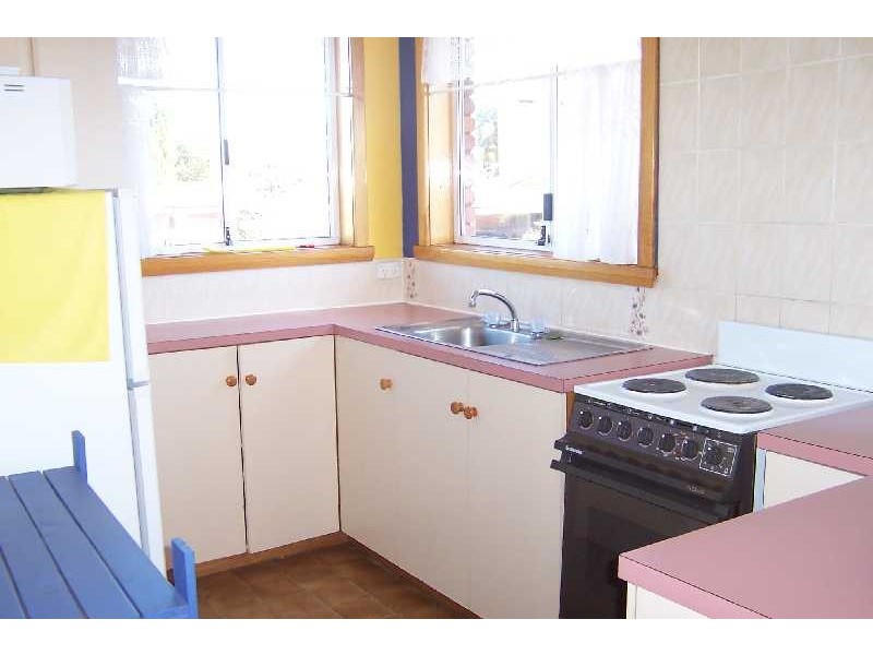 1/6 Patricia Place, Newnham TAS 7248