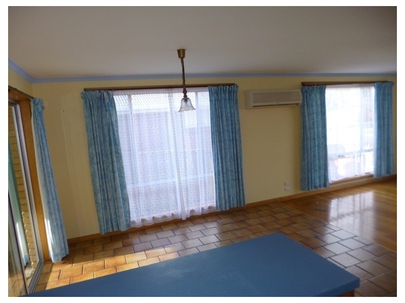 27 Parklands Parade, Newnham TAS 7248