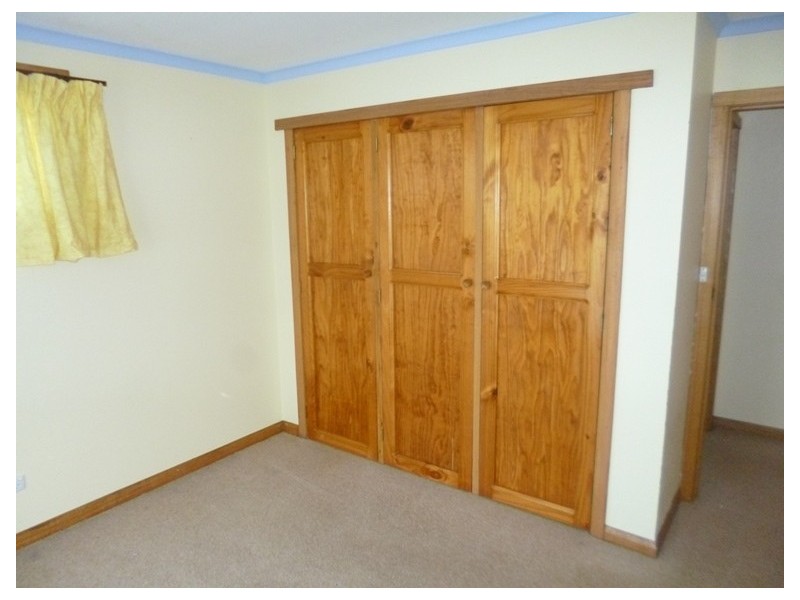 27 Parklands Parade, Newnham TAS 7248