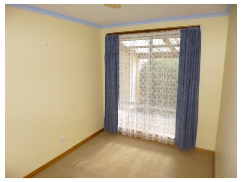 27 Parklands Parade, Newnham TAS 7248