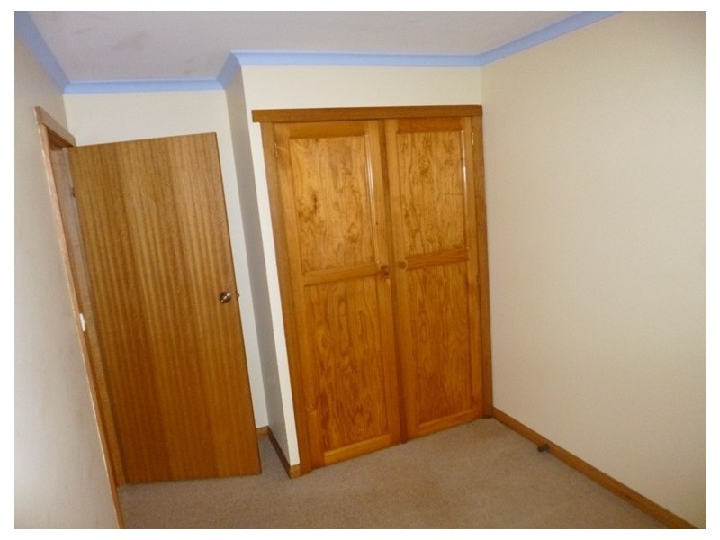 27 Parklands Parade, Newnham TAS 7248