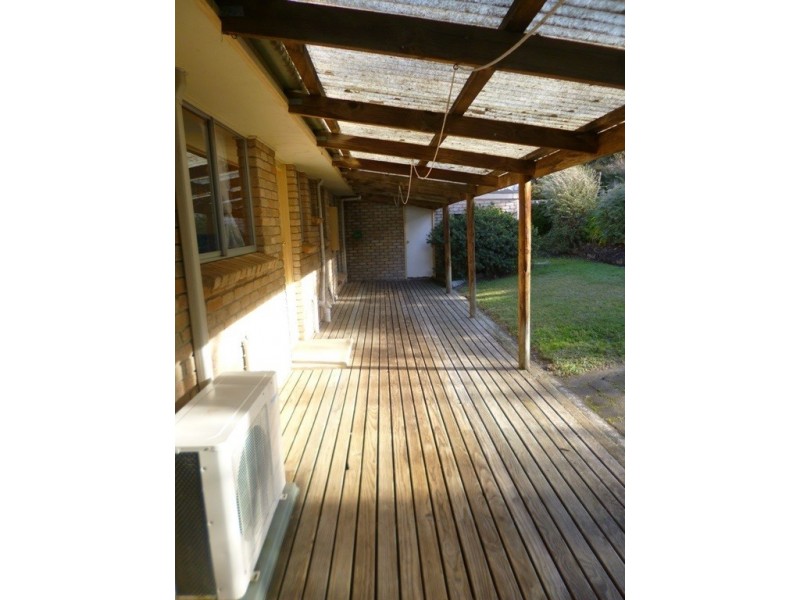 27 Parklands Parade, Newnham TAS 7248