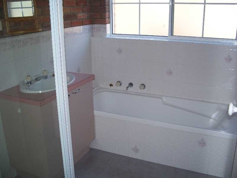 33 Las Vegas Drive, Prospect TAS 7250