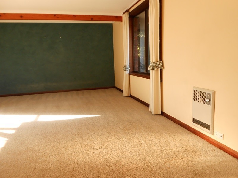 9 Hall Court, Summerhill TAS 7250